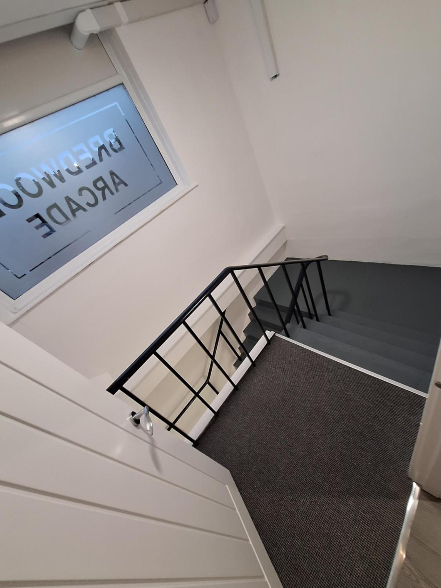 Centre Of The Town Apartment Whitchurch  Bagian luar foto