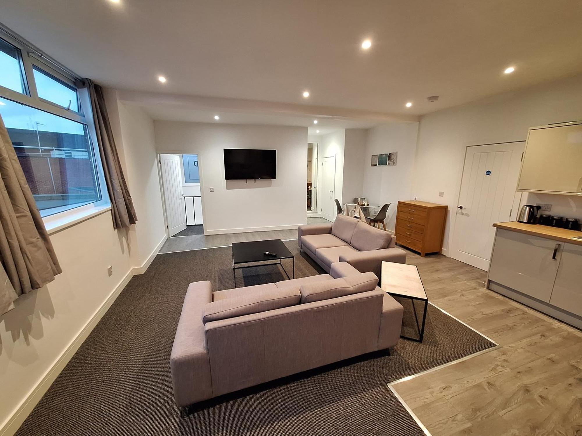Centre Of The Town Apartment Whitchurch  Bagian luar foto